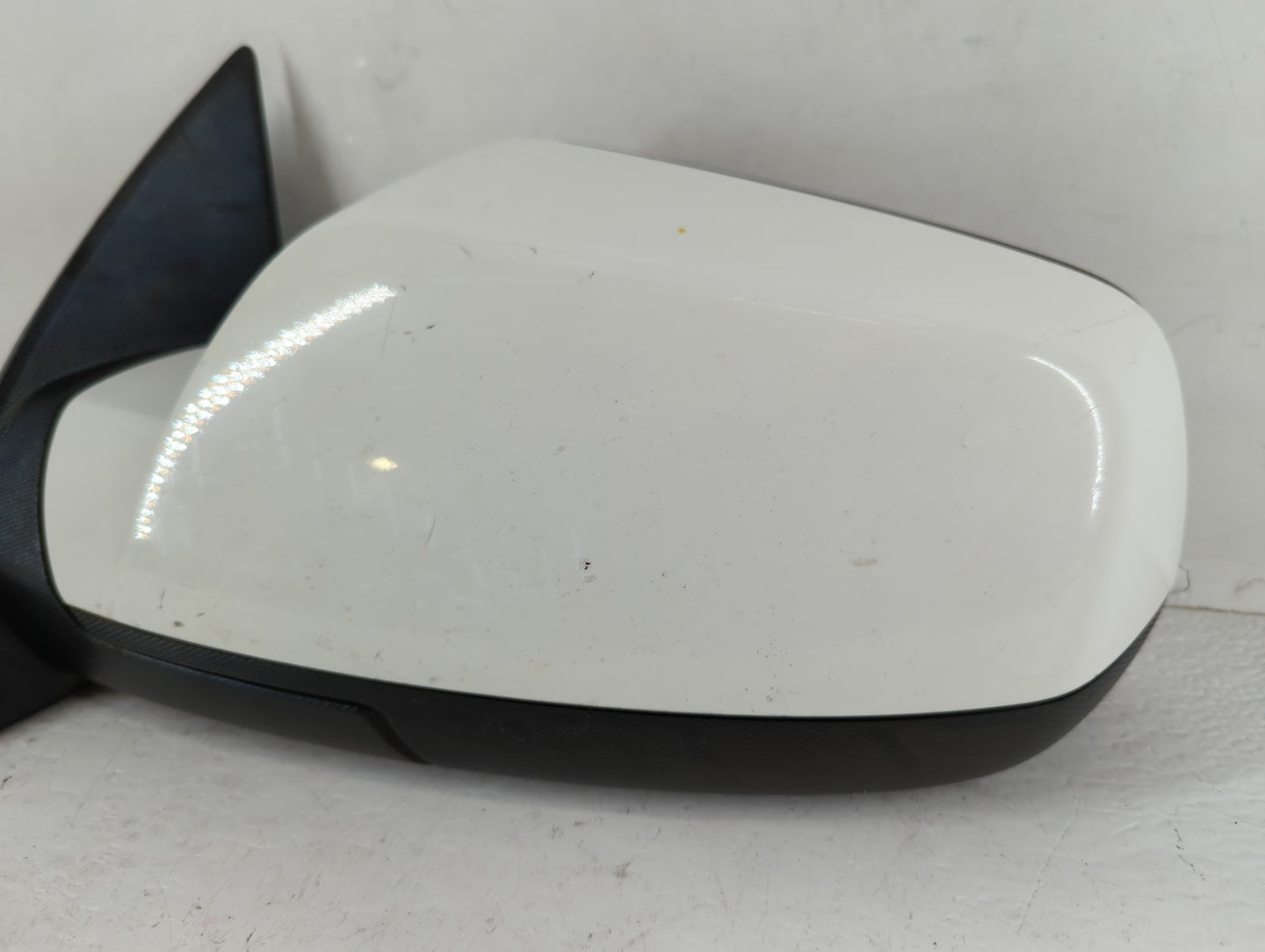 2010-2011 Chevrolet Equinox Driver Side View Mirror - Left Door Mirror OEM Used - Oemusedautoparts1.com