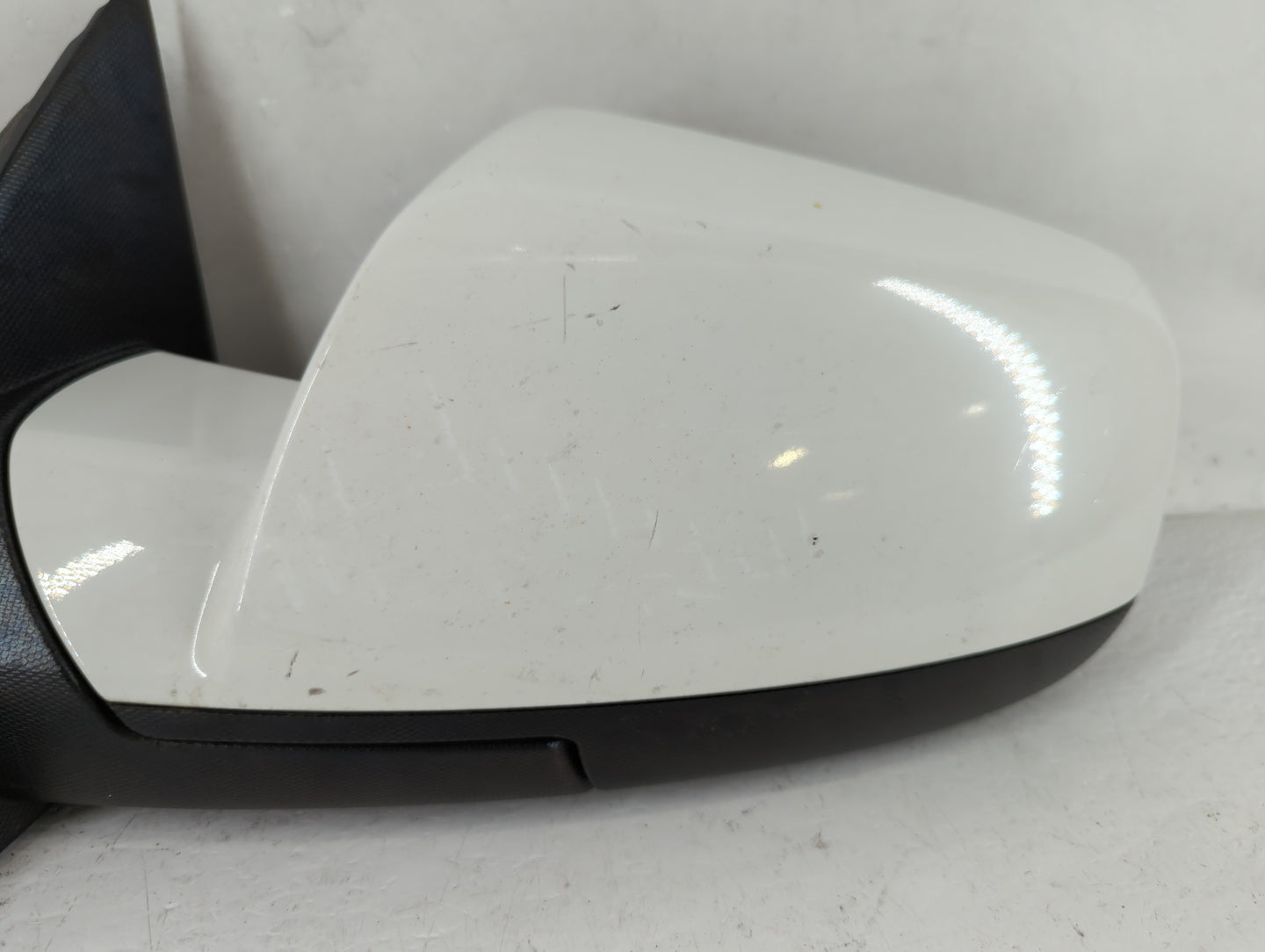 2010-2011 Chevrolet Equinox Driver Side View Mirror - Left Door Mirror OEM Used - Oemusedautoparts1.com