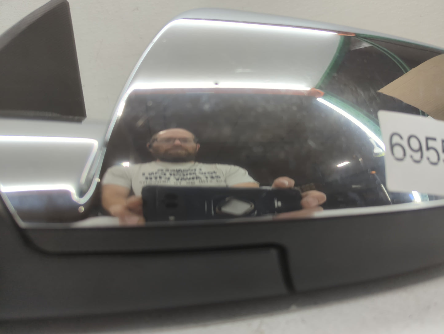 2010-2011 Chevrolet Equinox Driver Side View Mirror - Left Door Mirror OEM Used - Oemusedautoparts1.com