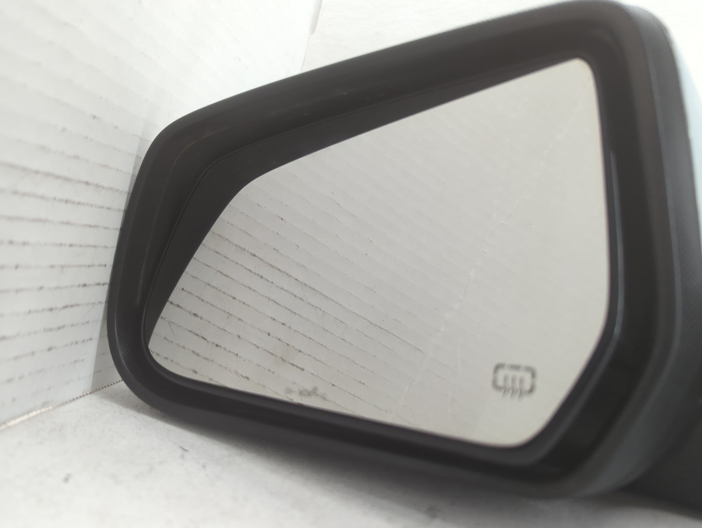 2010-2011 Chevrolet Equinox Driver Side View Mirror - Left Door Mirror OEM Used - Oemusedautoparts1.com
