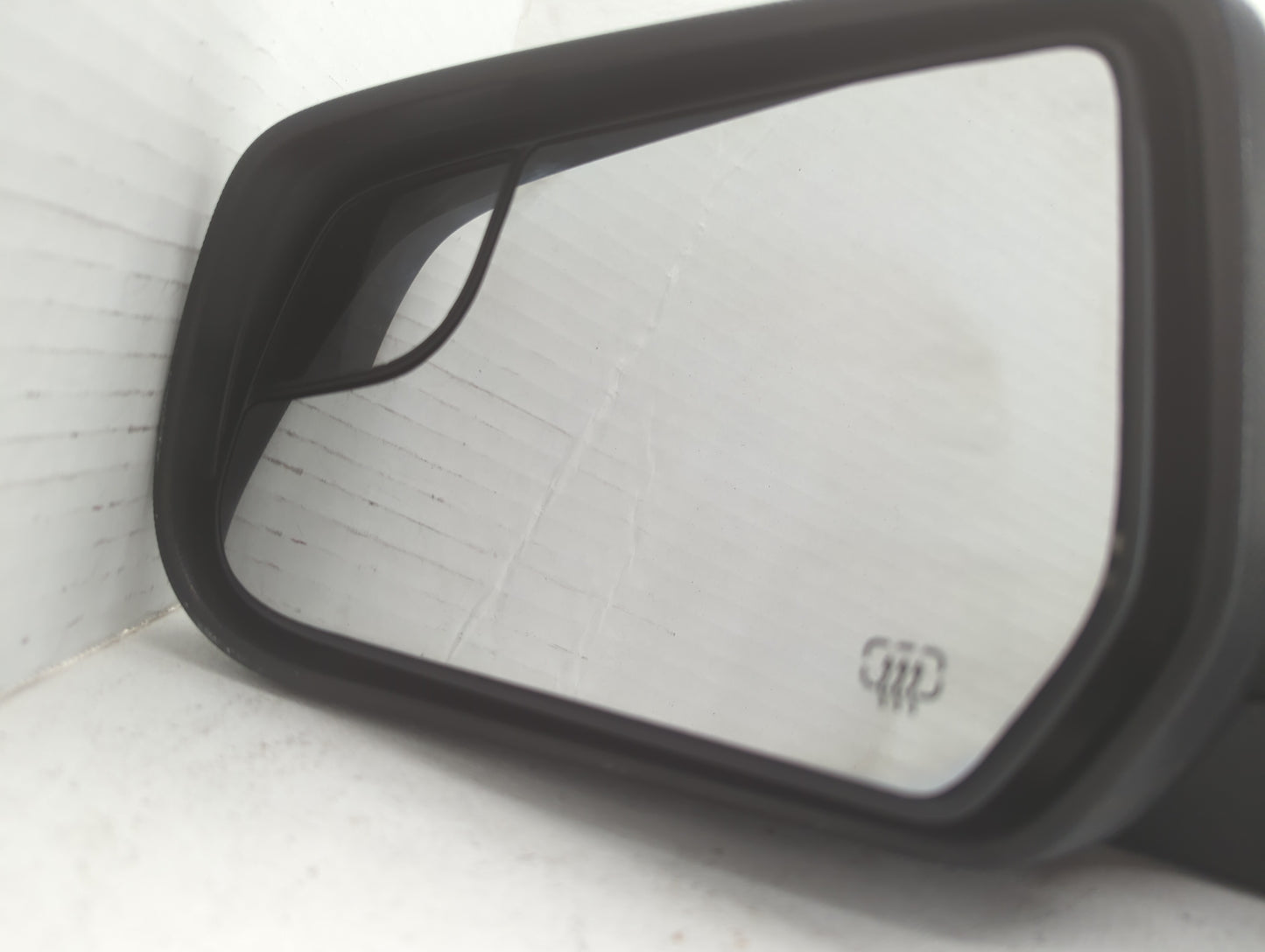2011-2014 Chevrolet Equinox Driver Side View Mirror - Left Door Mirror OEM Used - Oemusedautoparts1.com