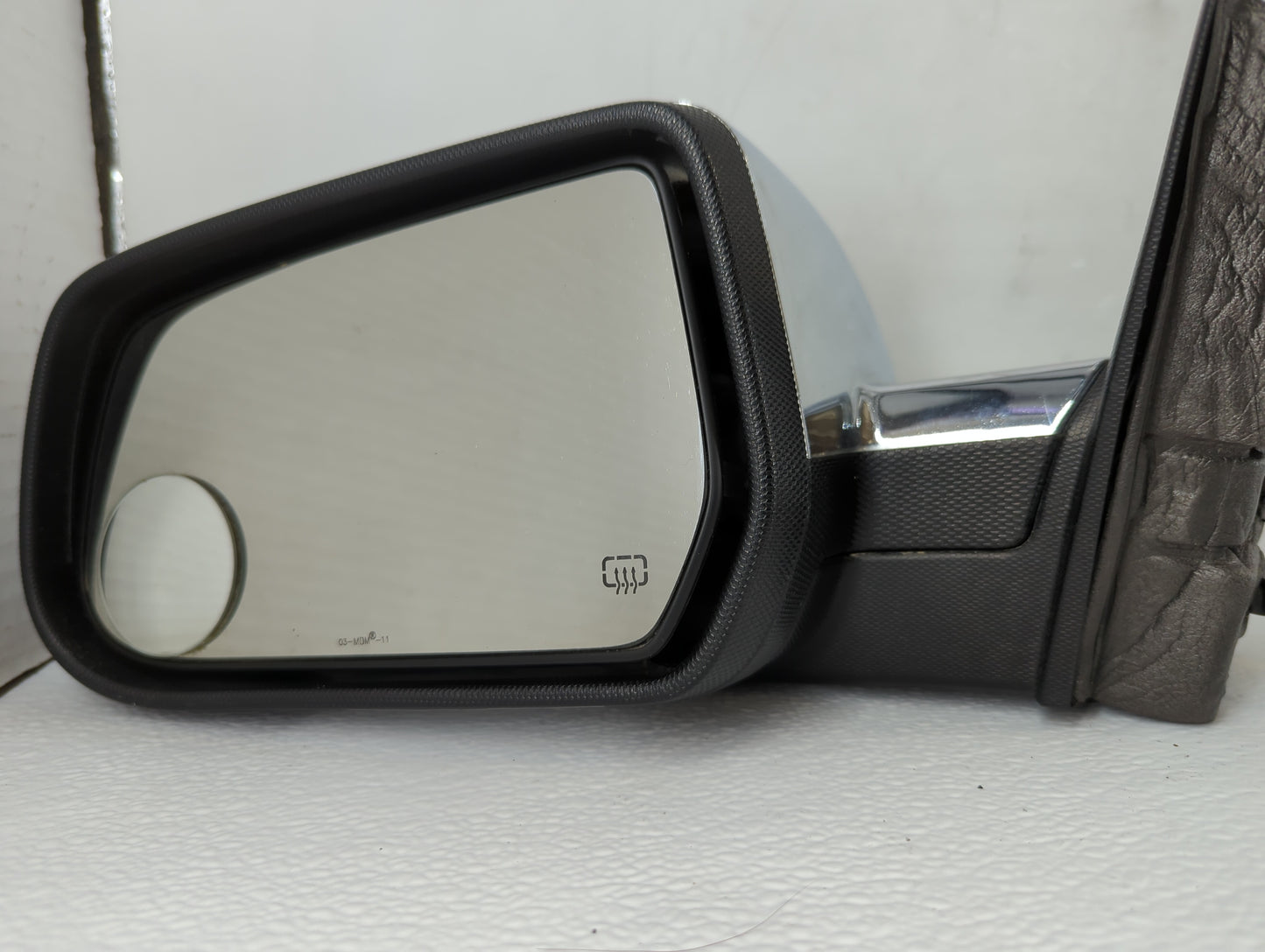 2011-2013 Chevrolet Equinox Driver Side View Mirror - Left Door Mirror OEM Used - Oemusedautoparts1.com