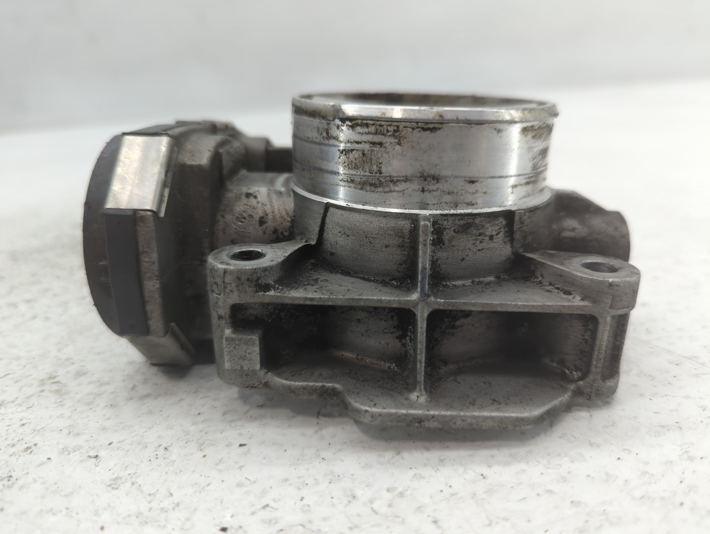 2010-2011 Chevrolet Equinox Throttle Body Fits Fits 2007 2008 2009 2010 2011 2012 OEM Used Auto Parts - Oemusedautoparts1.co