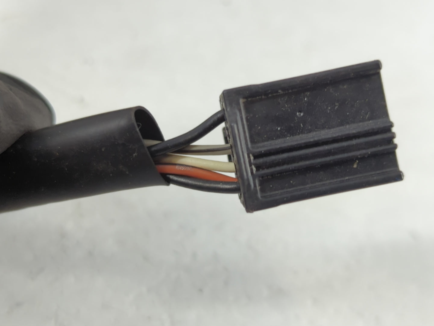 2010-2011 Chevrolet Equinox Passenger Side View Mirror - Right Door Mirror OEM Used - Oemusedautoparts1.com
