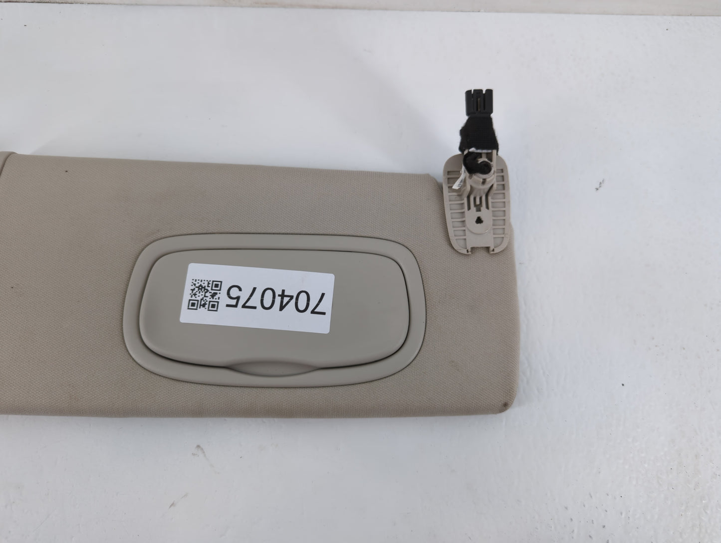 2010-2017 Chevrolet Equinox Sun Visor Shade Replacement Passenger Right Mirror Fits Fits 2010 2011 2012 2013 2014 2015 2016 