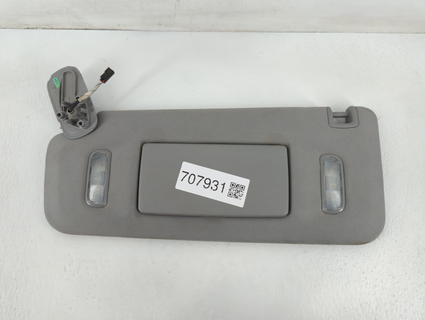 2010-2017 Chevrolet Equinox Sun Visor Shade Replacement Driver Left Mirror Fits Fits 2010 2011 2012 2013 2014 2015 2016 2017