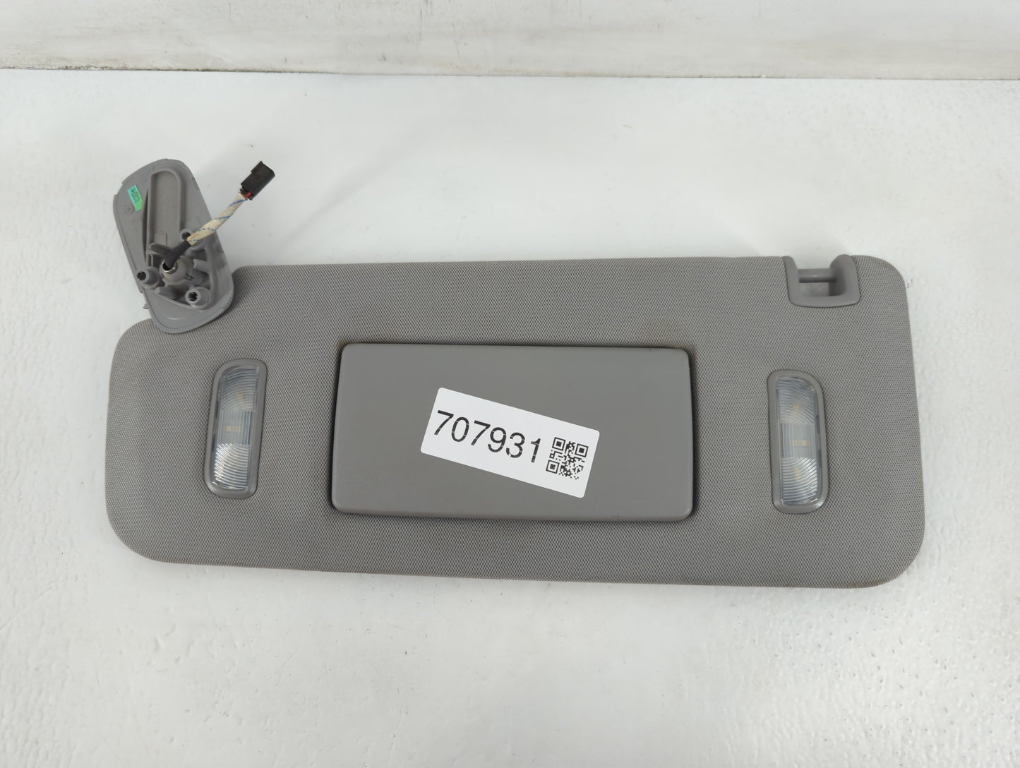 2010-2017 Chevrolet Equinox Sun Visor Shade Replacement Driver Left Mirror Fits Fits 2010 2011 2012 2013 2014 2015 2016 2017