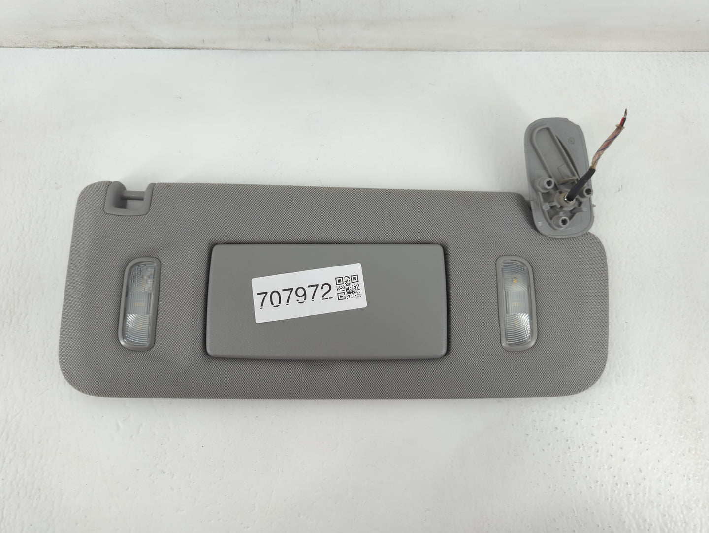 2010-2017 Chevrolet Equinox Sun Visor Shade Replacement Passenger Right Mirror Fits Fits 2010 2011 2012 2013 2014 2015 2016 