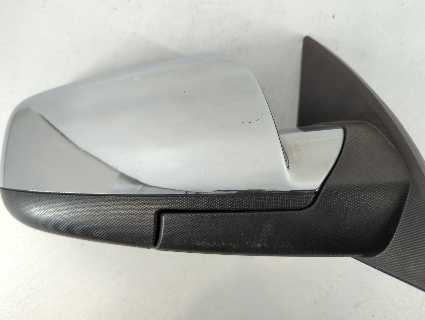 2010-2011 Chevrolet Equinox Passenger Side View Mirror - Right Door Mirror OEM Used - Oemusedautoparts1.com