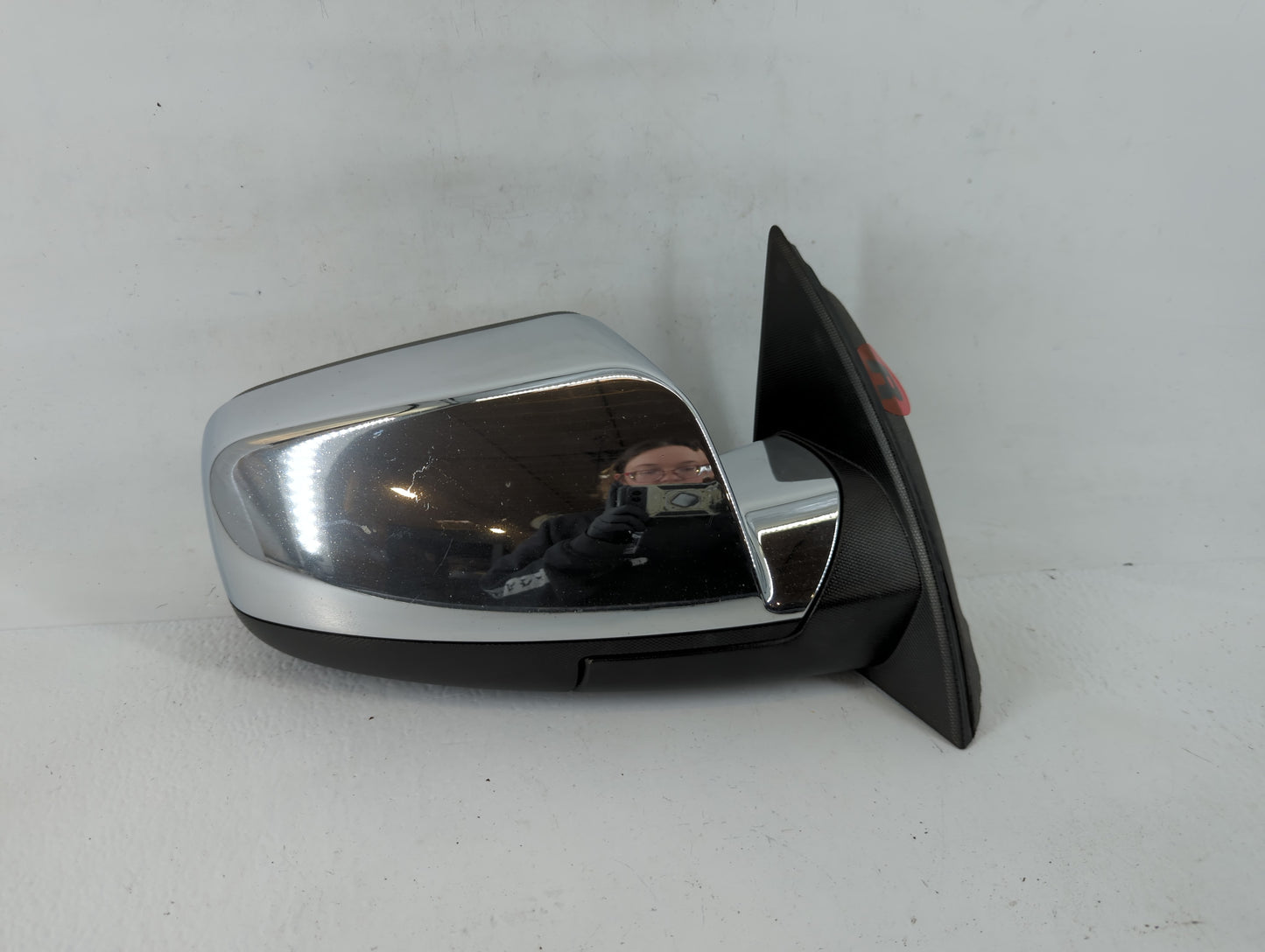 2010-2011 Chevrolet Equinox Passenger Side View Mirror - Right Door Mirror OEM Used - Oemusedautoparts1.com