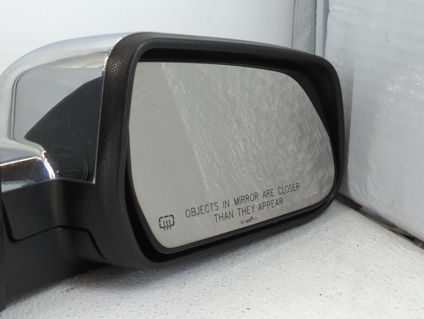 2010-2011 Chevrolet Equinox Passenger Side View Mirror - Right Door Mirror OEM Used - Oemusedautoparts1.com
