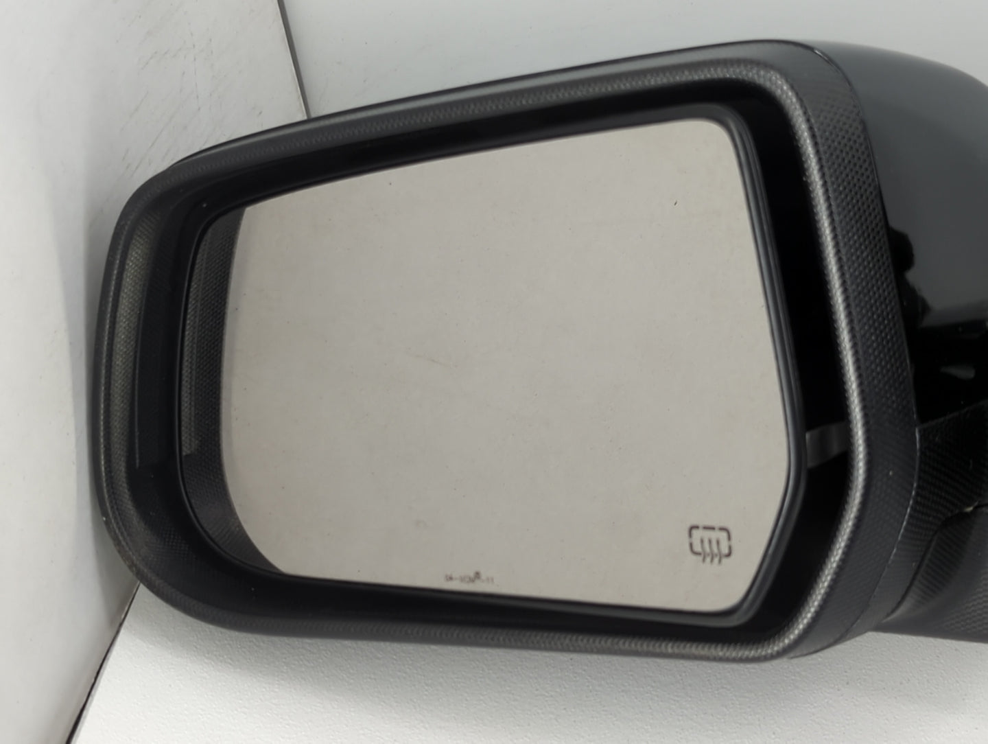 2010-2011 Chevrolet Equinox Driver Side View Mirror - Left Door Mirror OEM Used - Oemusedautoparts1.com