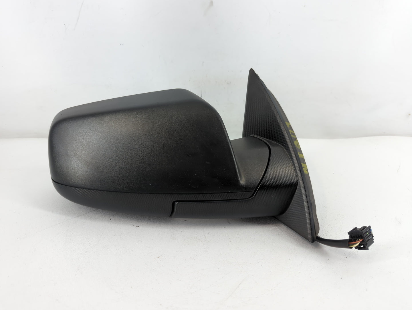 2010-2011 Chevrolet Equinox Passenger Side View Mirror - Right Door Mirror OEM Used - Oemusedautoparts1.com