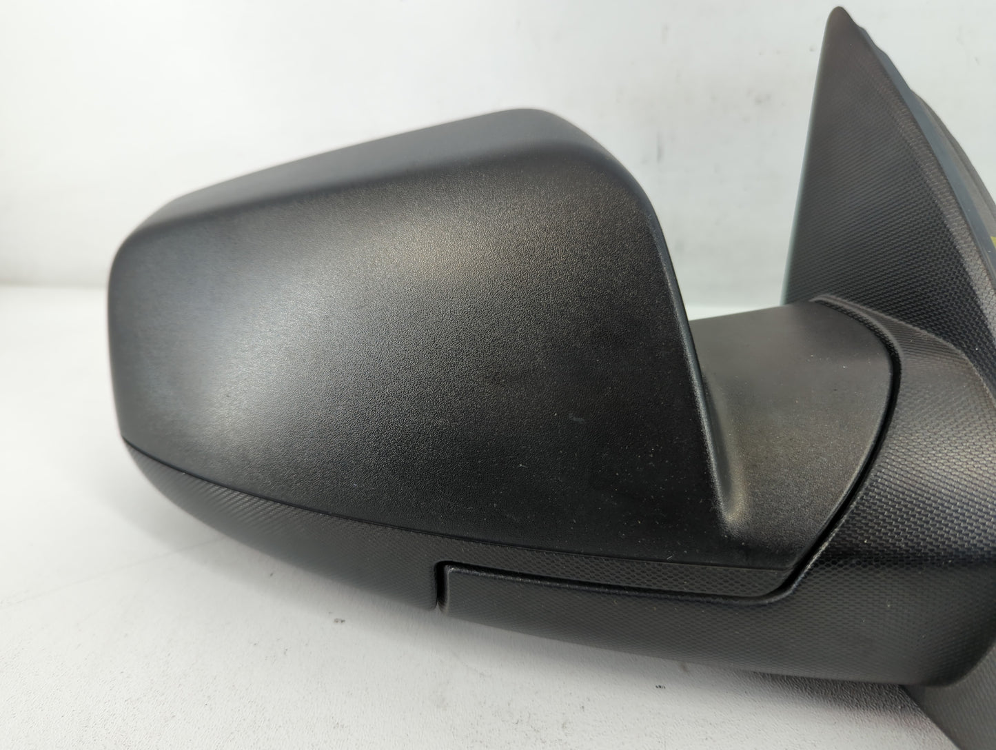 2010-2011 Chevrolet Equinox Passenger Side View Mirror - Right Door Mirror OEM Used - Oemusedautoparts1.com