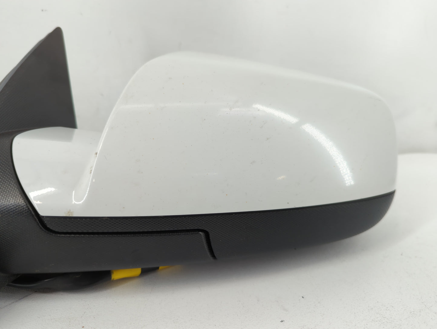 2010-2011 Chevrolet Equinox Driver Side View Mirror - Left Door Mirror OEM Used - Oemusedautoparts1.com