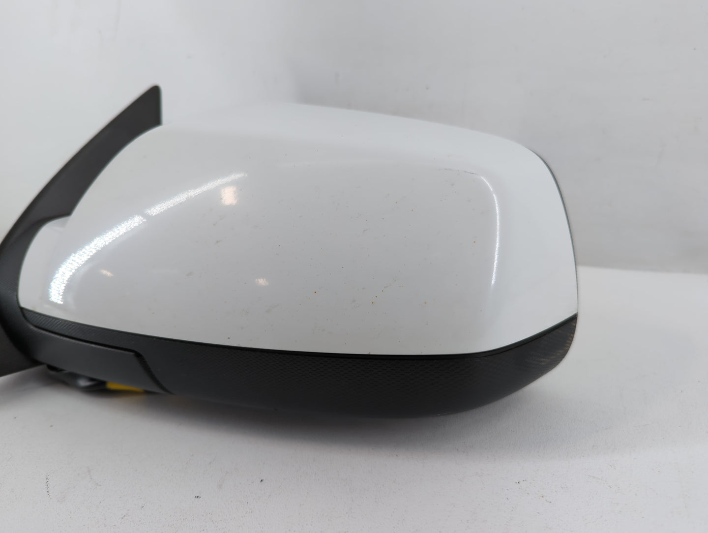 2010-2011 Chevrolet Equinox Driver Side View Mirror - Left Door Mirror OEM Used - Oemusedautoparts1.com