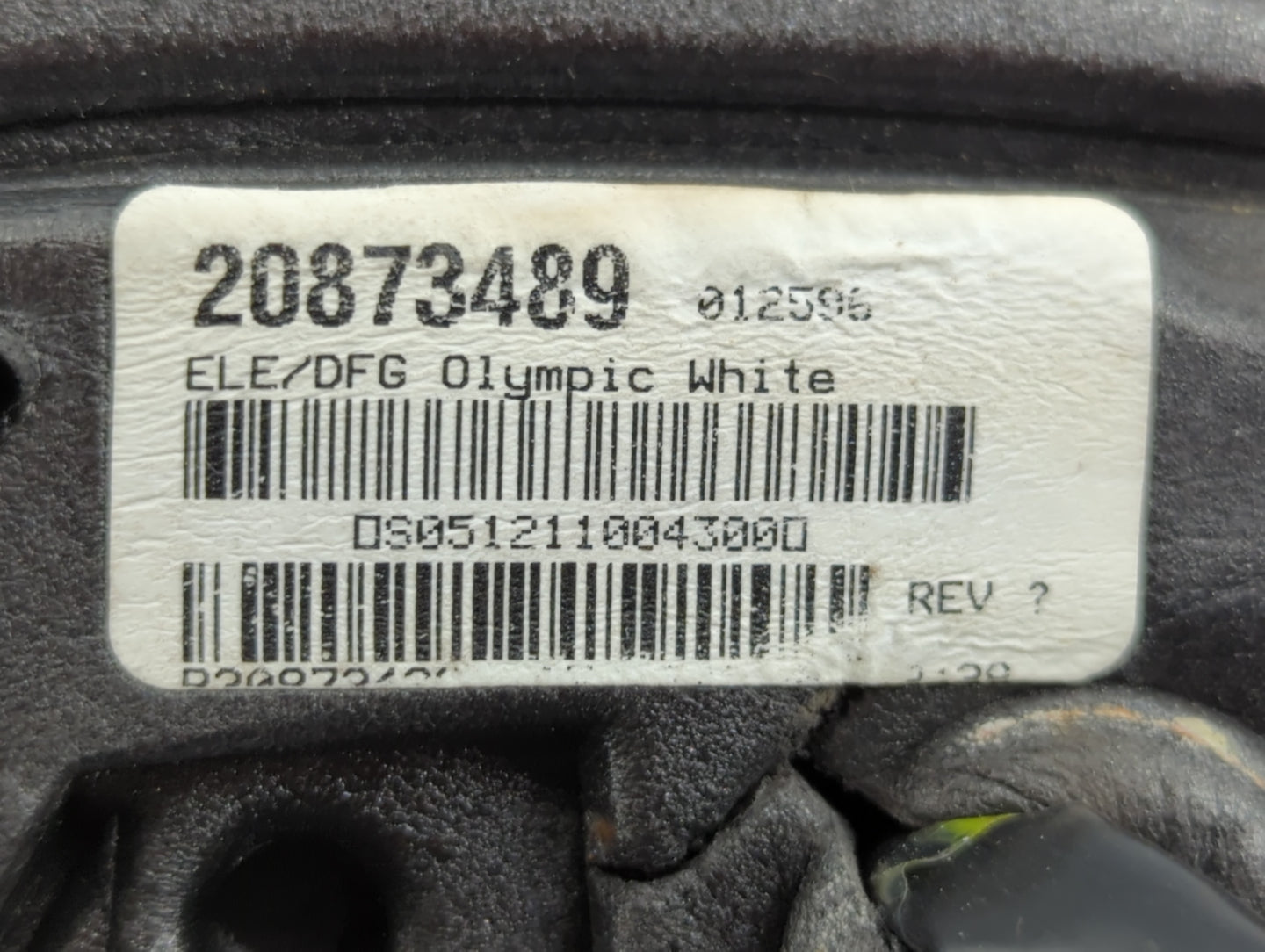 2010-2011 Chevrolet Equinox Driver Side View Mirror - Left Door Mirror OEM Used - Oemusedautoparts1.com