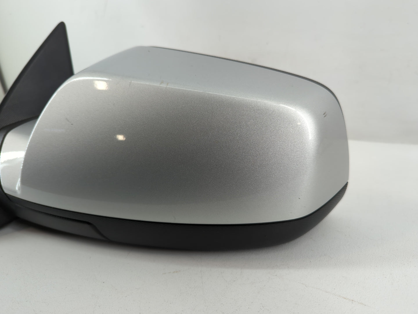 2010-2011 Chevrolet Equinox Driver Side View Mirror - Left Door Mirror OEM Used - Oemusedautoparts1.com