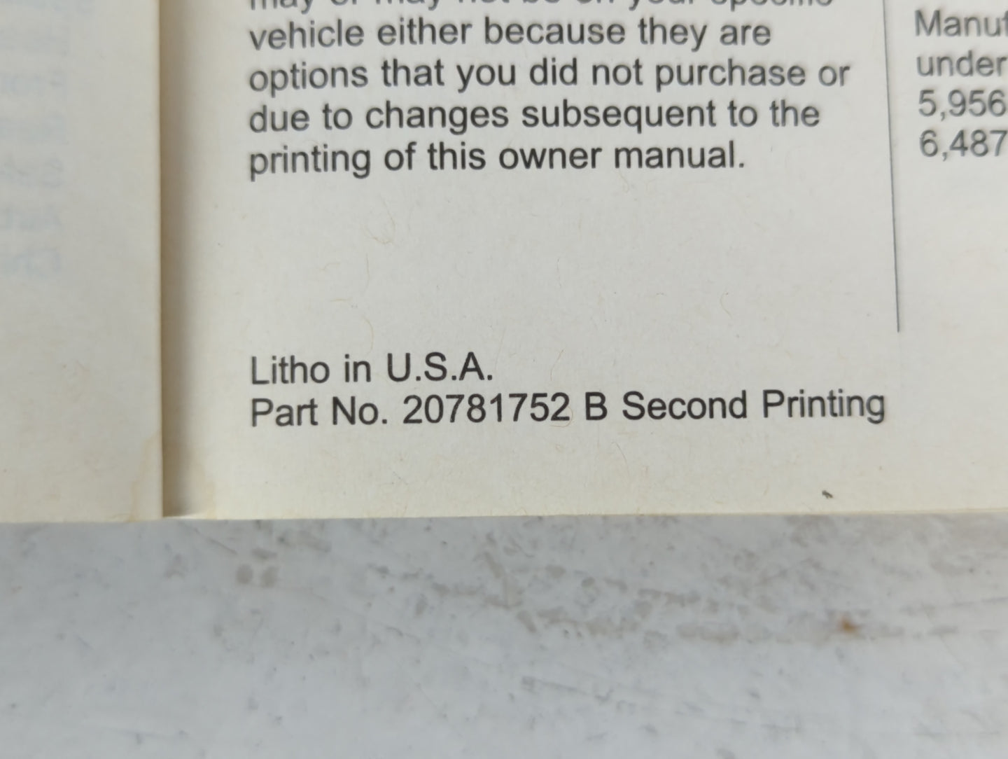 2011 Chevrolet Equinox Owners Manual Book Guide P/N:20781752 B OEM Used Auto Parts - Oemusedautoparts1.com