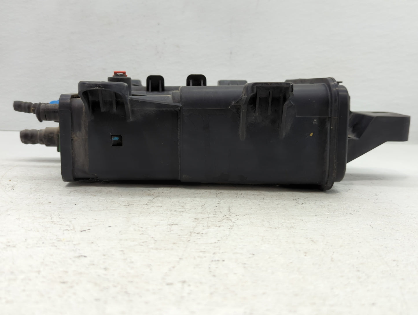 2011 Chevrolet Equinox Fuel Vapor Charcoal Canister - Oemusedautoparts1.com