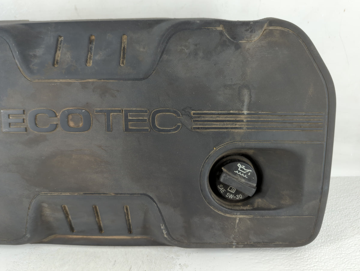2011 Chevrolet Equinox Engine Cover 735737 - Oemusedautoparts1.com