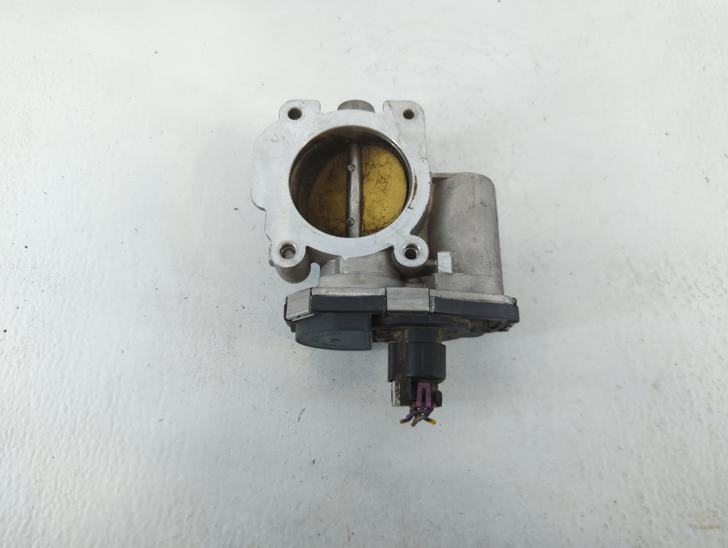 2010-2011 Chevrolet Equinox Throttle Body P/N:186AA8689C Fits Fits 2007 2008 2009 2010 2011 2012 OEM Used Auto Parts - Oemus