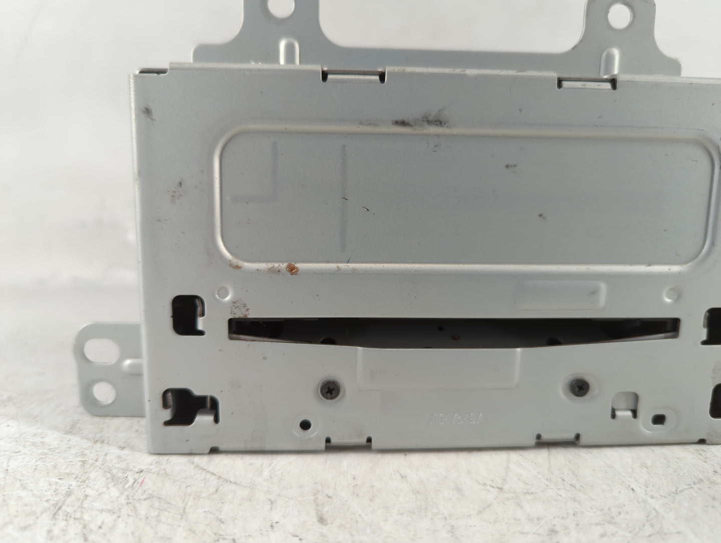 2011-2012 Chevrolet Equinox Radio AM FM Cd Player Receiver Replacement P/N:20983517 Fits Fits 2010 2011 2012 OEM Used Auto P
