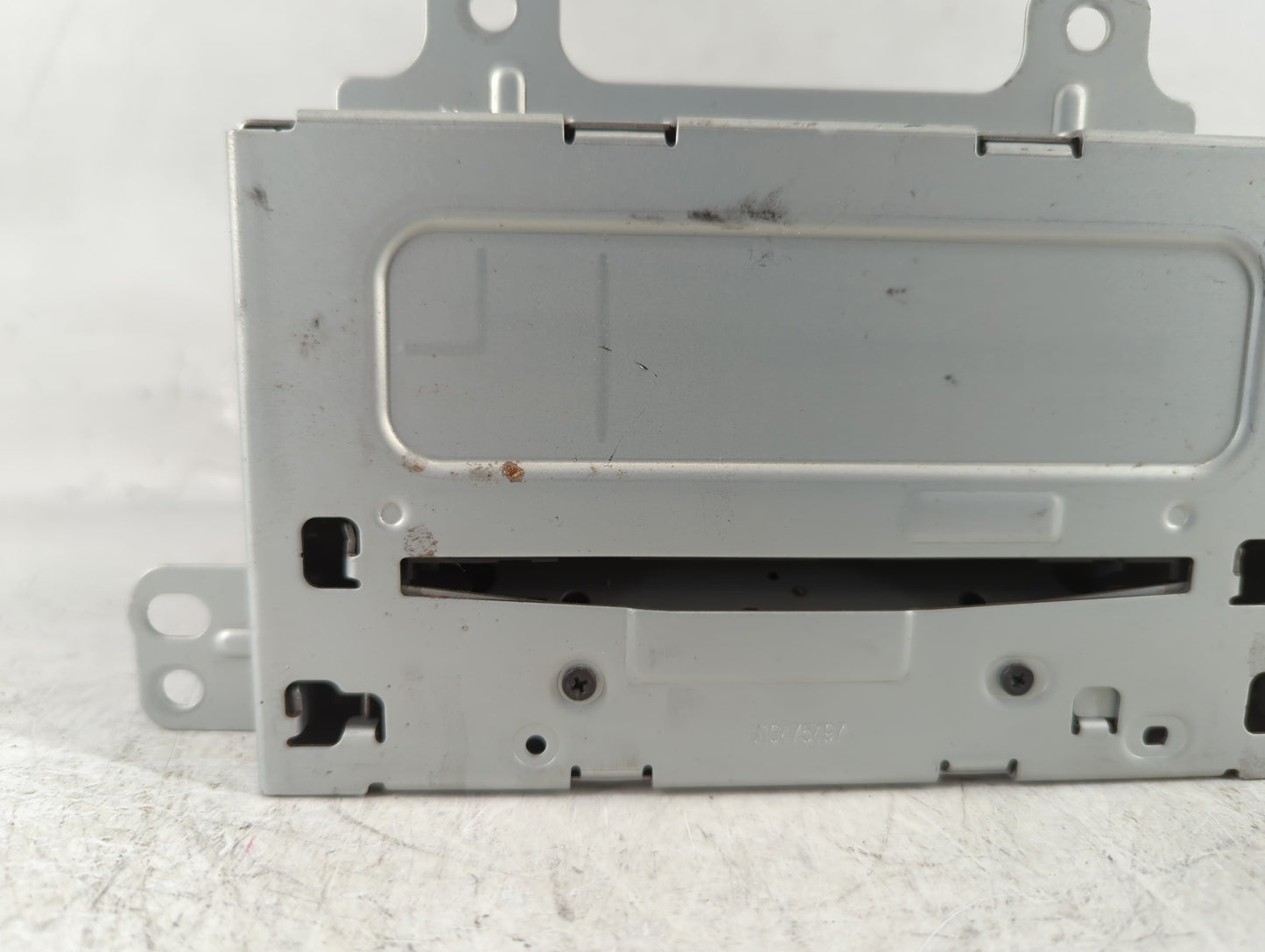 2011-2012 Chevrolet Equinox Radio AM FM Cd Player Receiver Replacement P/N:20983517 Fits Fits 2010 2011 2012 OEM Used Auto P