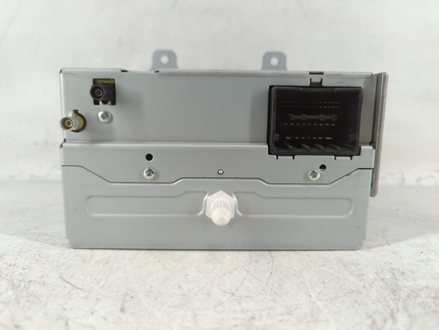 2011-2012 Chevrolet Equinox Radio AM FM Cd Player Receiver Replacement P/N:20983517 Fits Fits 2010 2011 2012 OEM Used Auto P