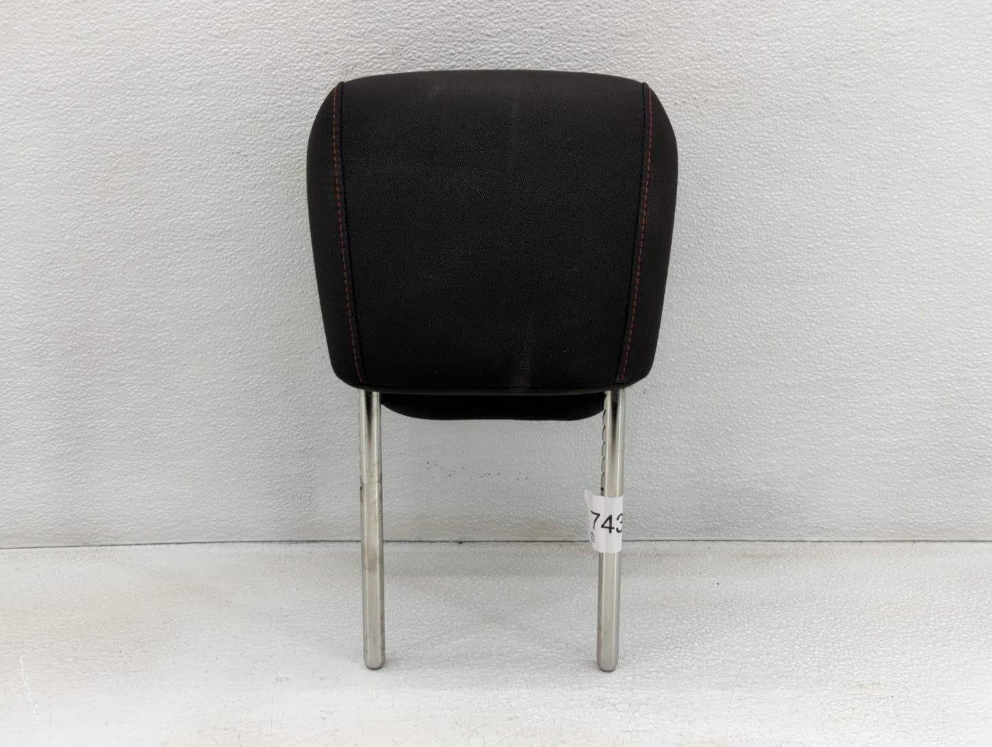 Chevrolet Equinox Headrest Head Rest Front Driver Passenger Seat Black - Oemusedautoparts1.com
