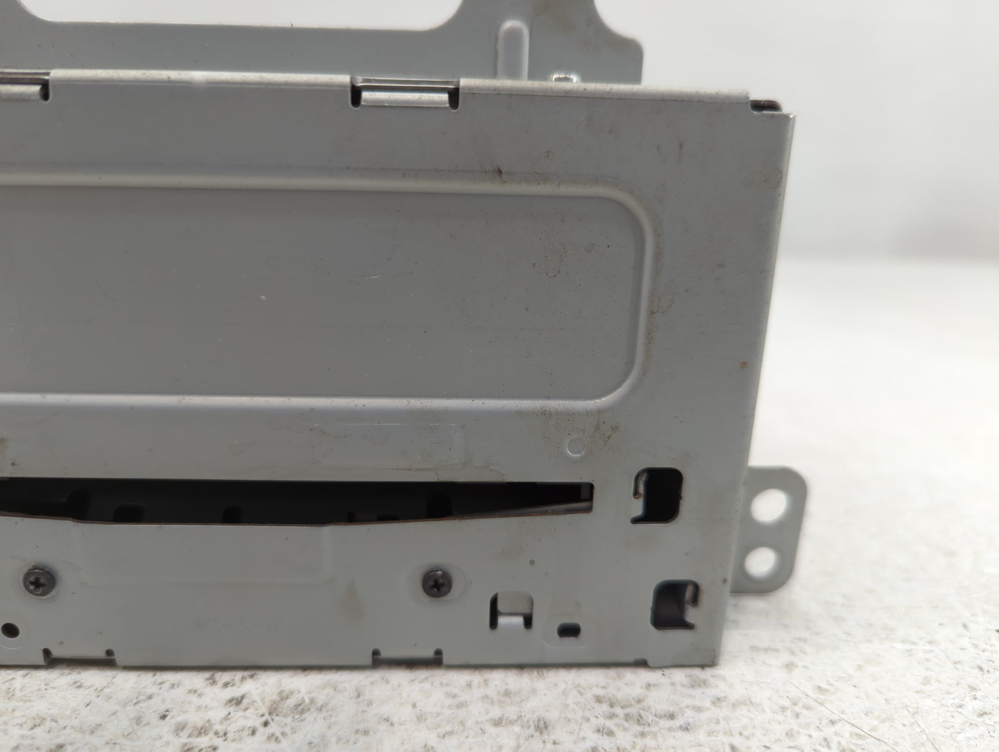2011-2012 Chevrolet Equinox Radio AM FM Cd Player Receiver Replacement P/N:20983517 Fits Fits 2010 2011 2012 OEM Used Auto P