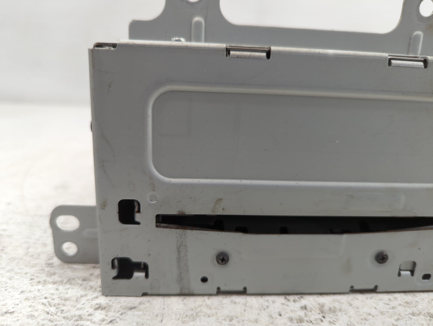 2011-2012 Chevrolet Equinox Radio AM FM Cd Player Receiver Replacement P/N:20983517 Fits Fits 2010 2011 2012 OEM Used Auto P