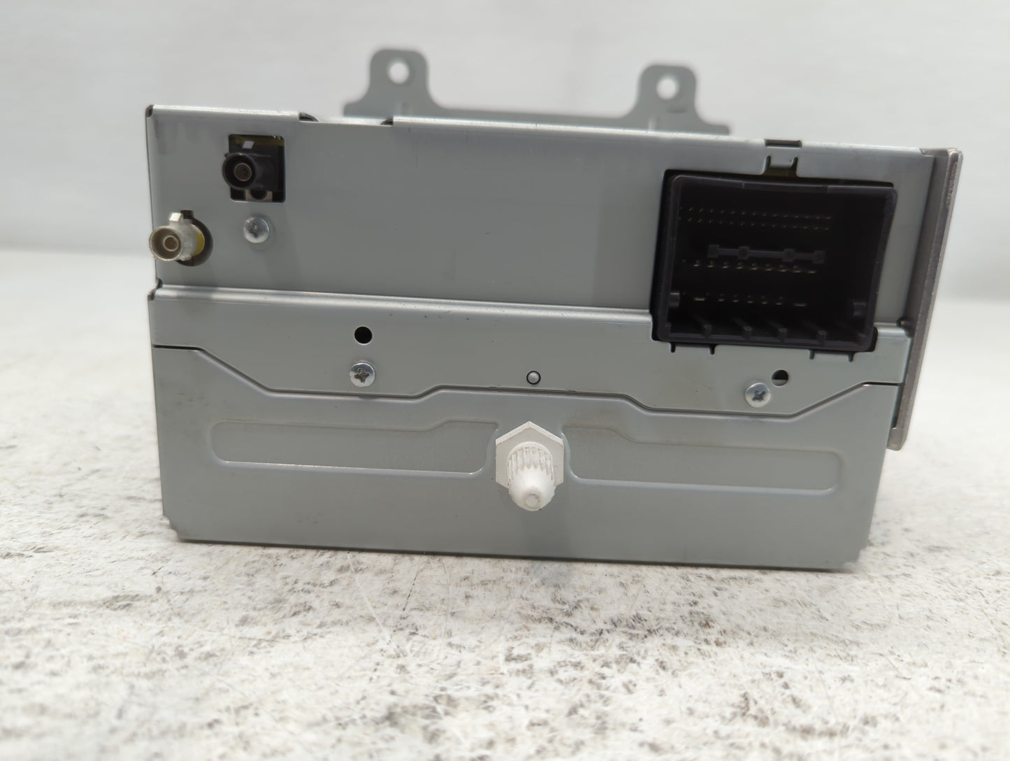 2011-2012 Chevrolet Equinox Radio AM FM Cd Player Receiver Replacement P/N:20983517 Fits Fits 2010 2011 2012 OEM Used Auto P