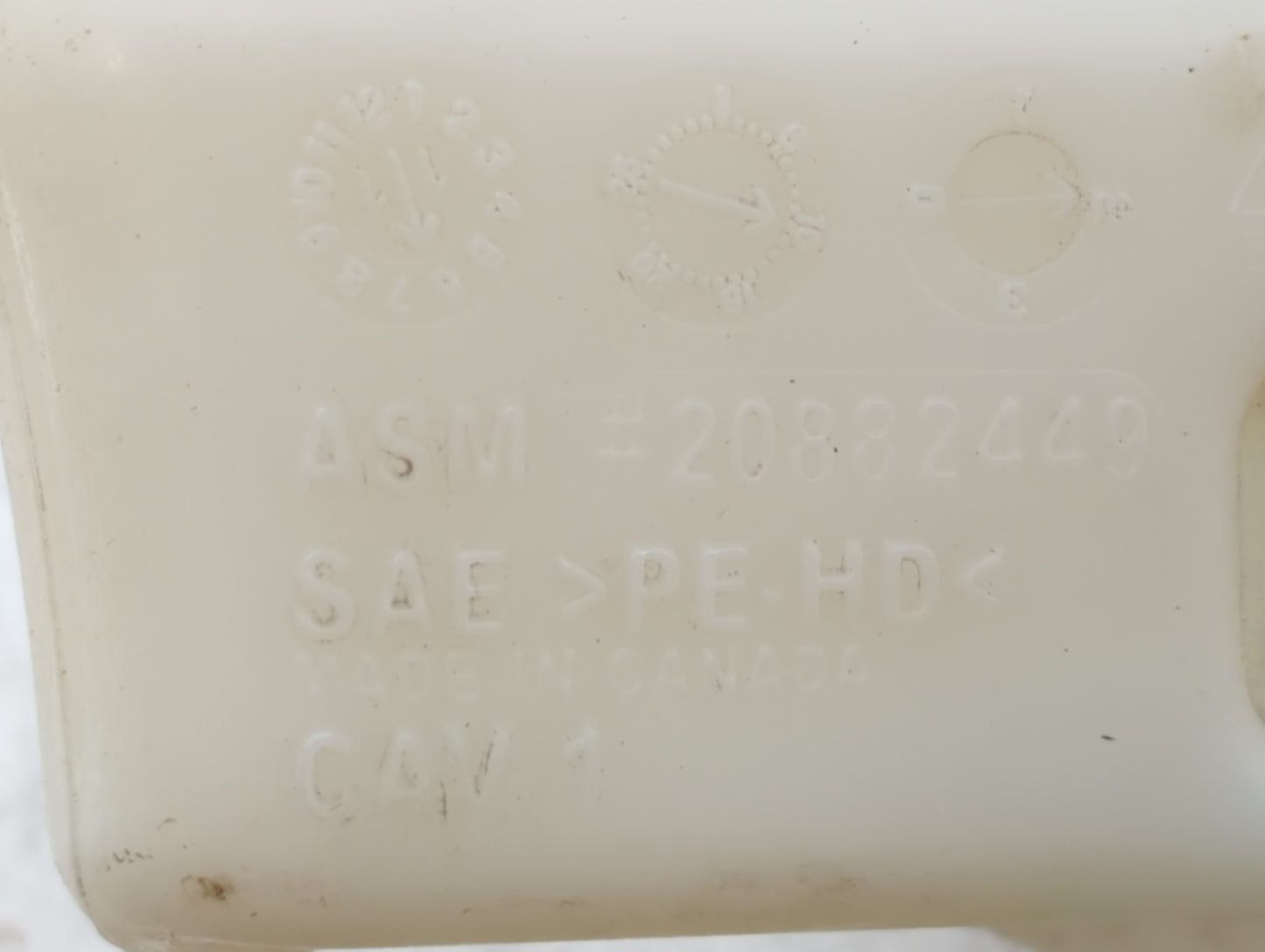 2010-2017 Chevrolet Equinox Windshield Washer Fluid Reservoir Bottle Oem - Oemusedautoparts1.com