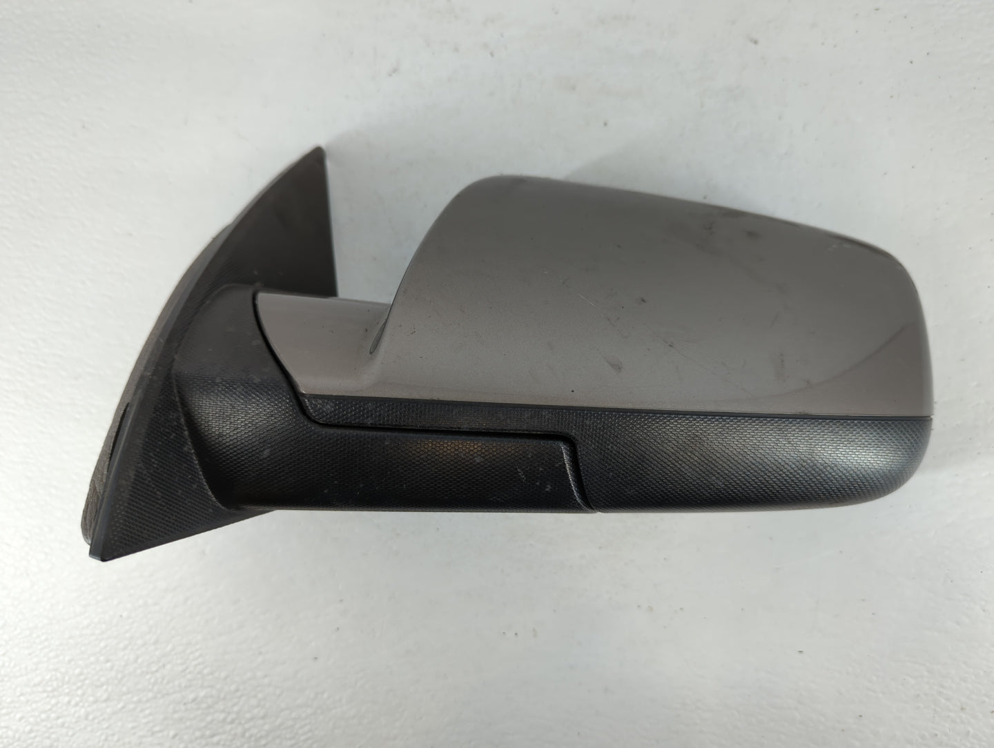2010-2011 Chevrolet Equinox Driver Side View Mirror - Left Door Mirror OEM Used - Oemusedautoparts1.com