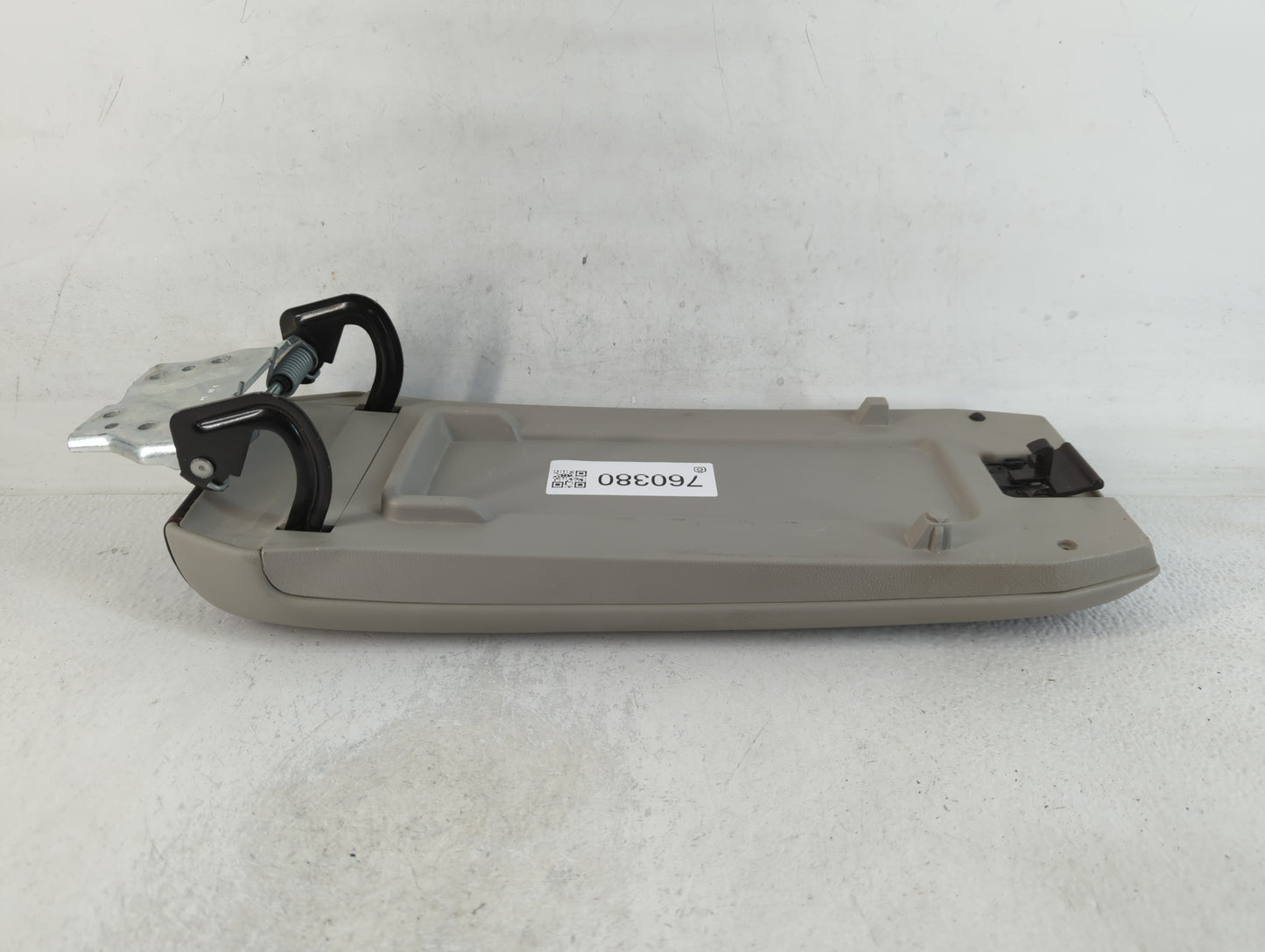 2011 Chevrolet Equinox Center Console Armrest Cover Lid Fits OEM Used Auto Parts - Oemusedautoparts1.com