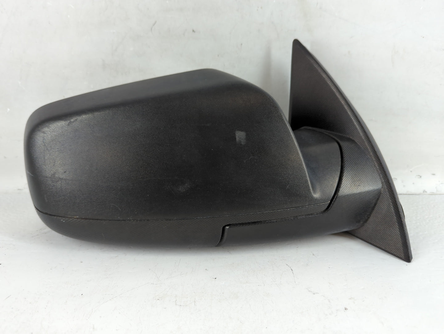 2010-2011 Chevrolet Equinox Passenger Side View Mirror - Right Door Mirror OEM Used - Oemusedautoparts1.com