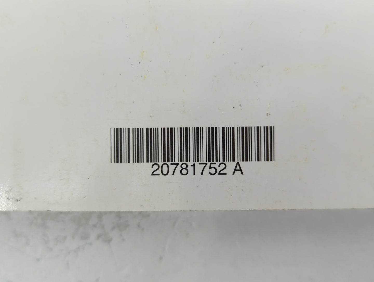 2011 Chevrolet Equinox Owners Manual Book Guide P/N:20781752 A OEM Used Auto Parts - Oemusedautoparts1.com