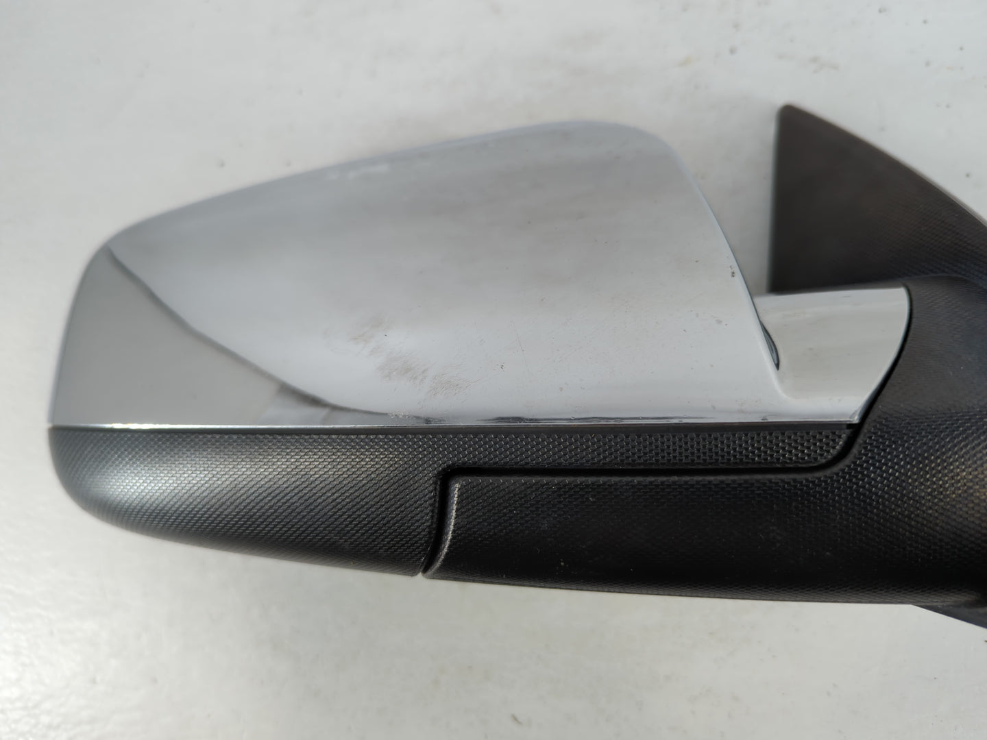 2011-2013 Chevrolet Equinox Passenger Side View Mirror - Right Door Mirror OEM Used - Oemusedautoparts1.com