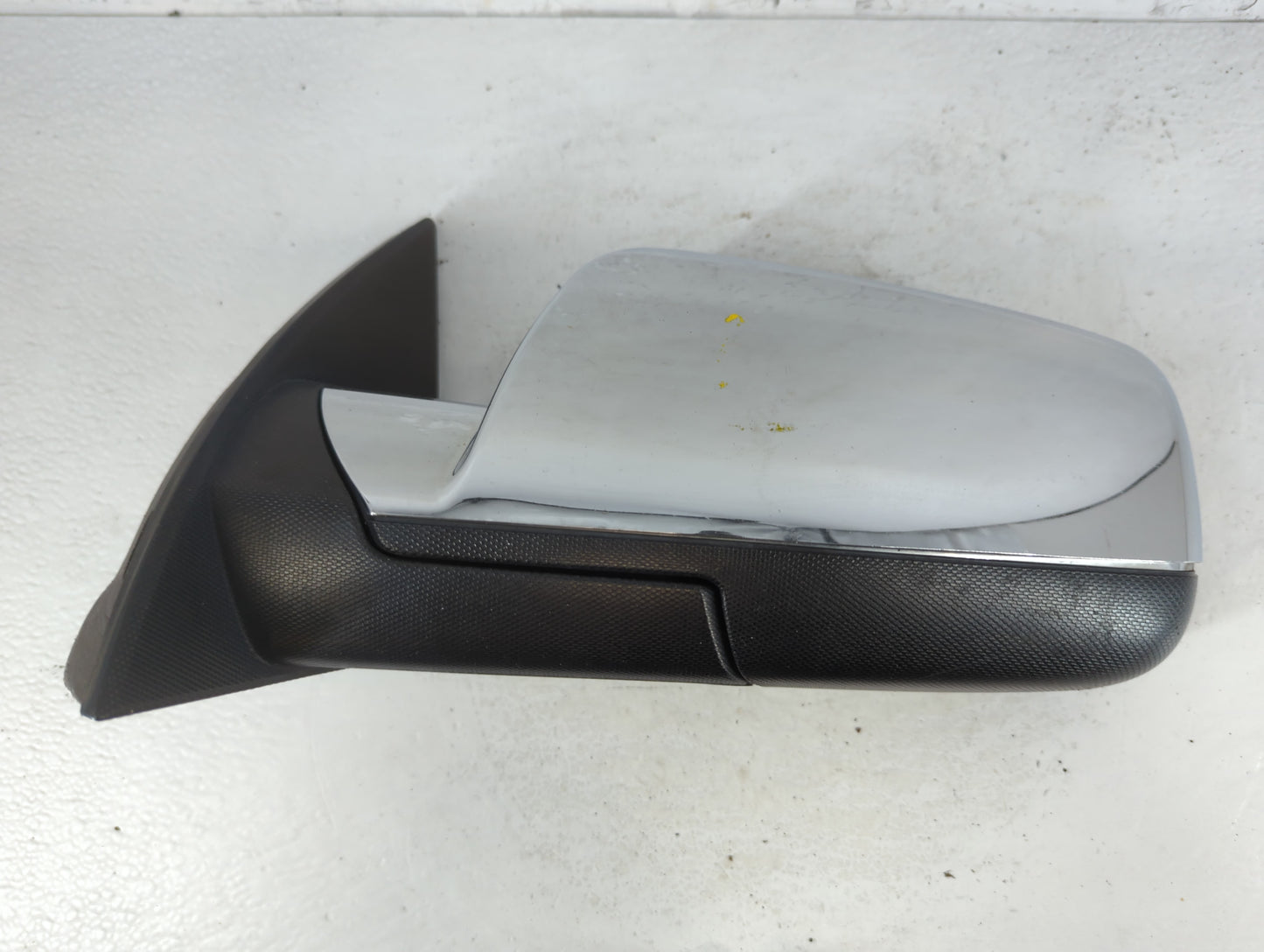 2010-2011 Chevrolet Equinox Driver Side View Mirror - Left Door Mirror OEM Used - Oemusedautoparts1.com