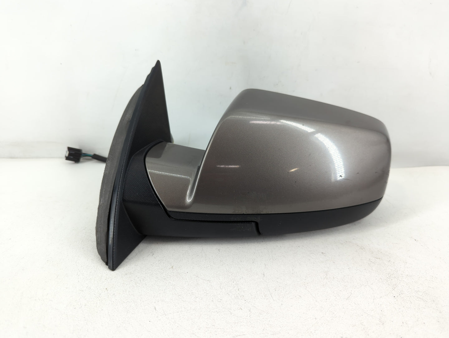 2010-2011 Chevrolet Equinox Driver Side View Mirror - Left Door Mirror OEM Used - Oemusedautoparts1.com