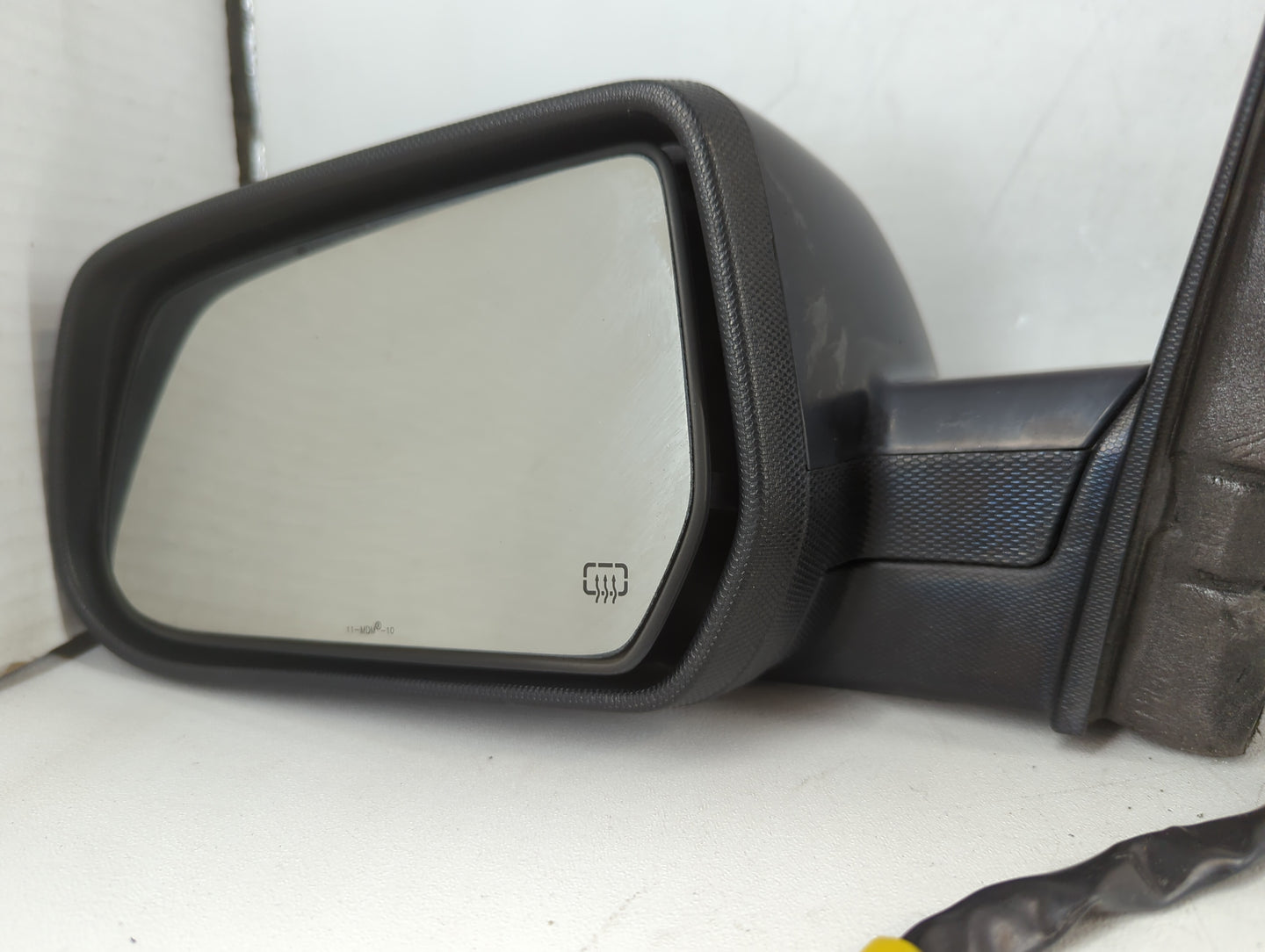 2010-2011 Chevrolet Equinox Driver Side View Mirror - Left Door Mirror OEM Used - Oemusedautoparts1.com