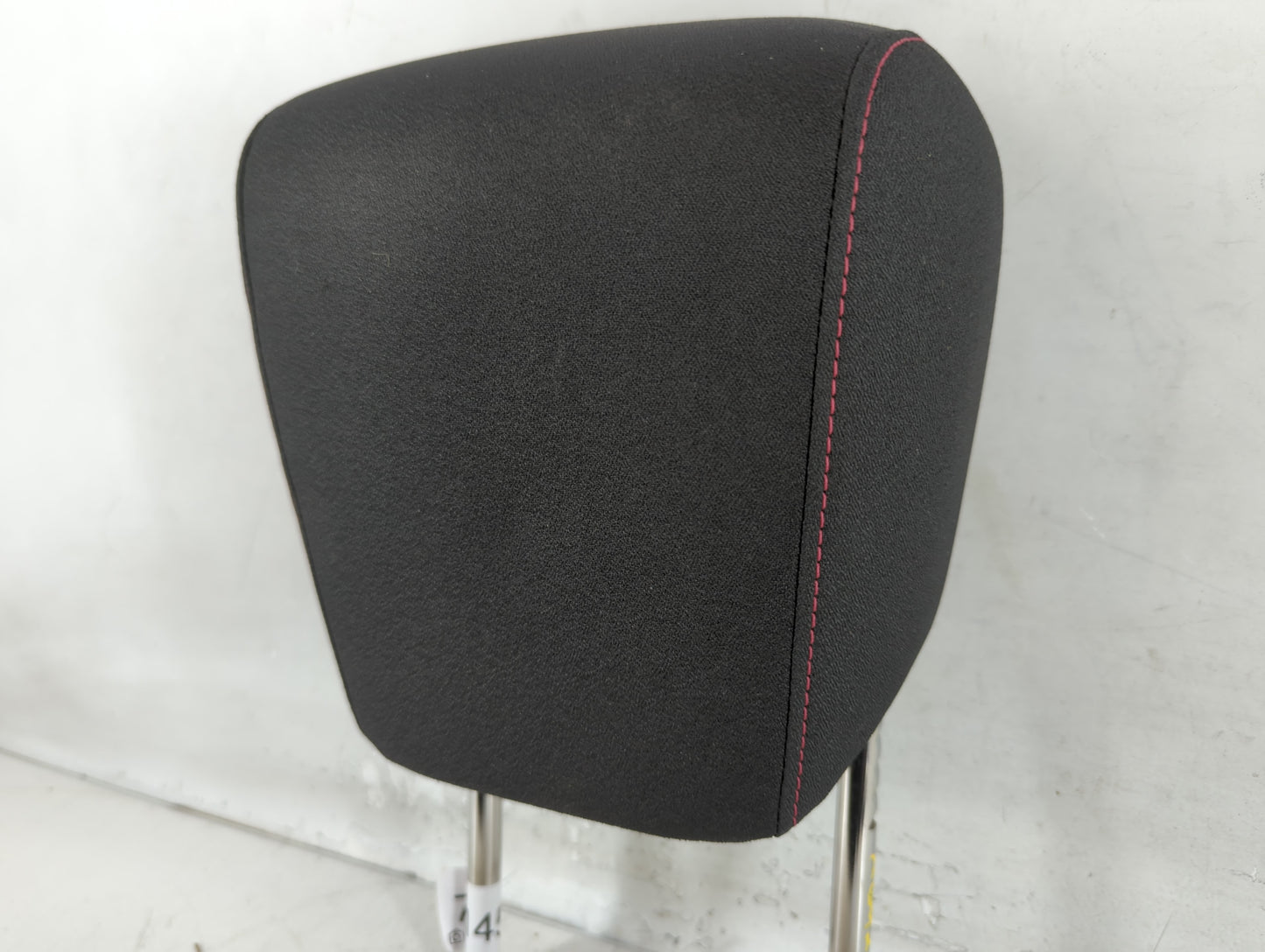 2010-2011 Chevrolet Equinox Headrest Head Rest Front Driver Passenger Seat Fits Fits 2010 2011 OEM Used Auto Parts - Oemused