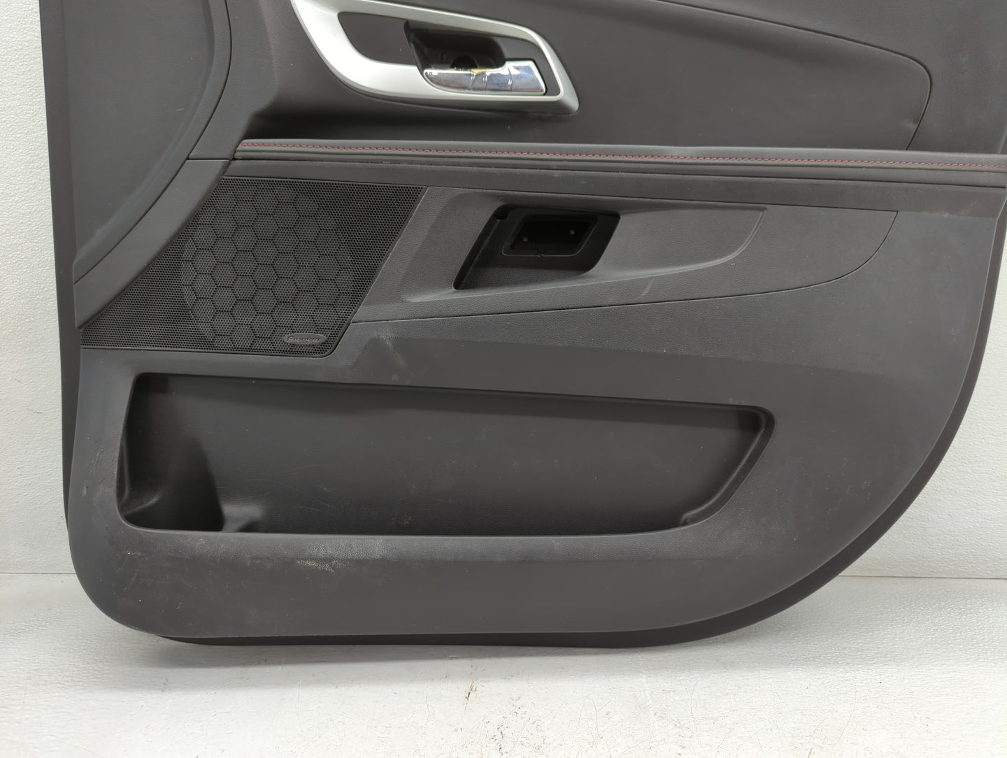 2011 Chevrolet Equinox Front Right Passenger Interior Door Panel Trim - Oemusedautoparts1.com