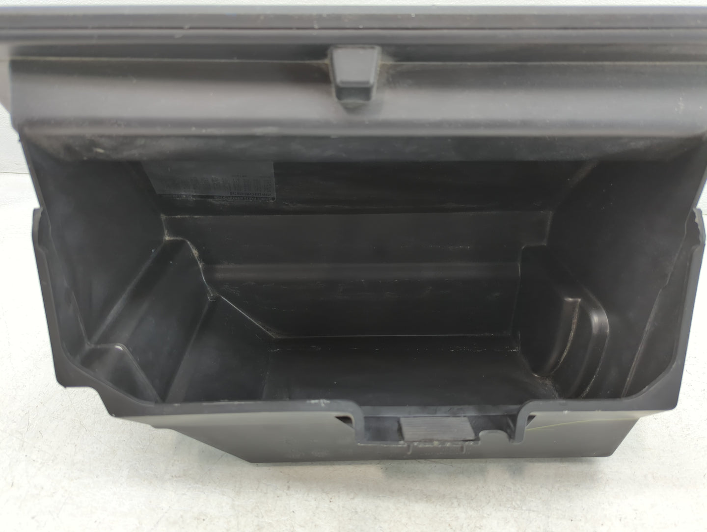 2011 Chevrolet Equinox Passenger Glove Box Door Storage Compartment - Oemusedautoparts1.com
