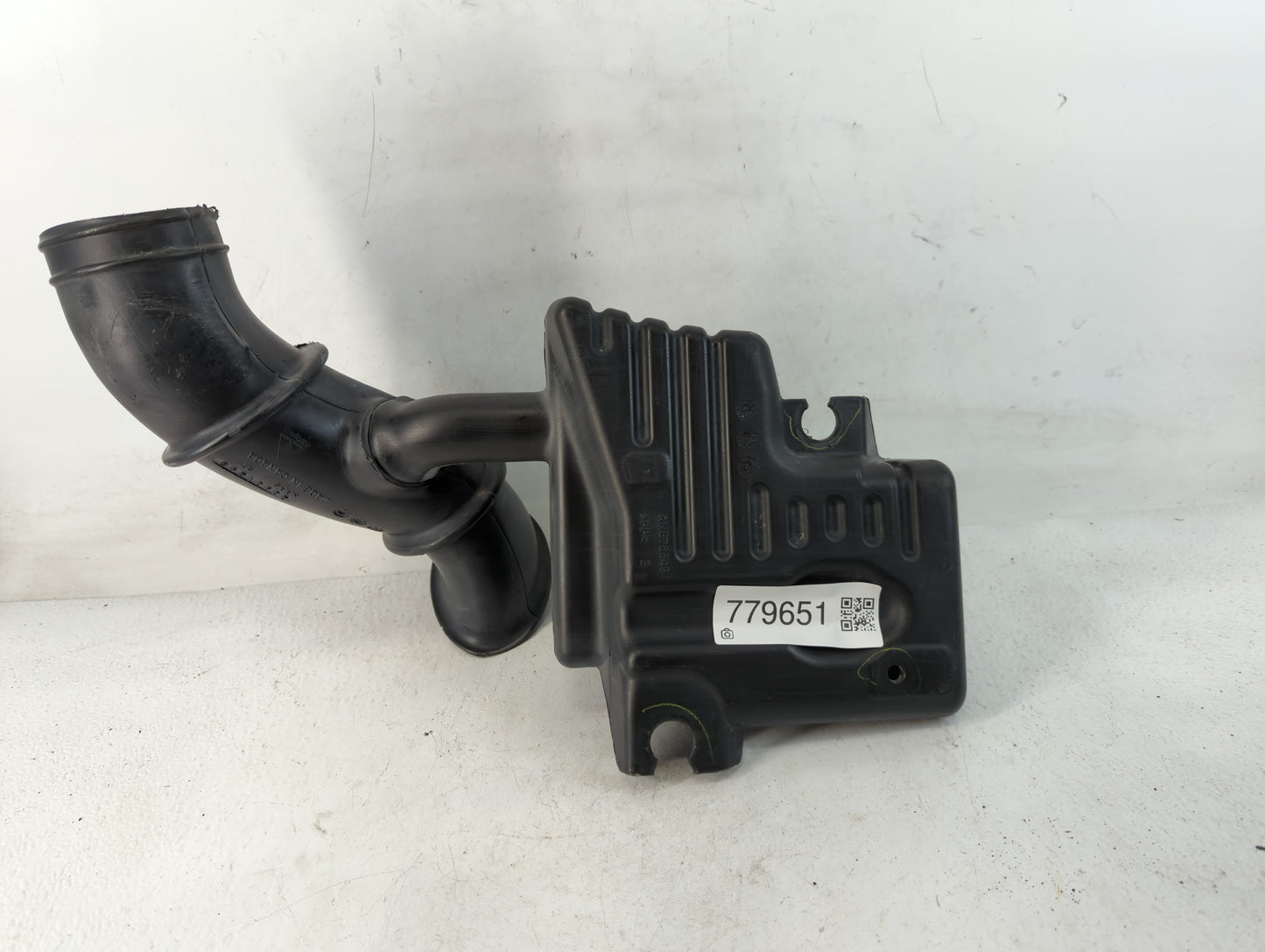 2010-2011 Chevrolet Equinox Air Cleaner Intake-duct Hose Tube - Oemusedautoparts1.com