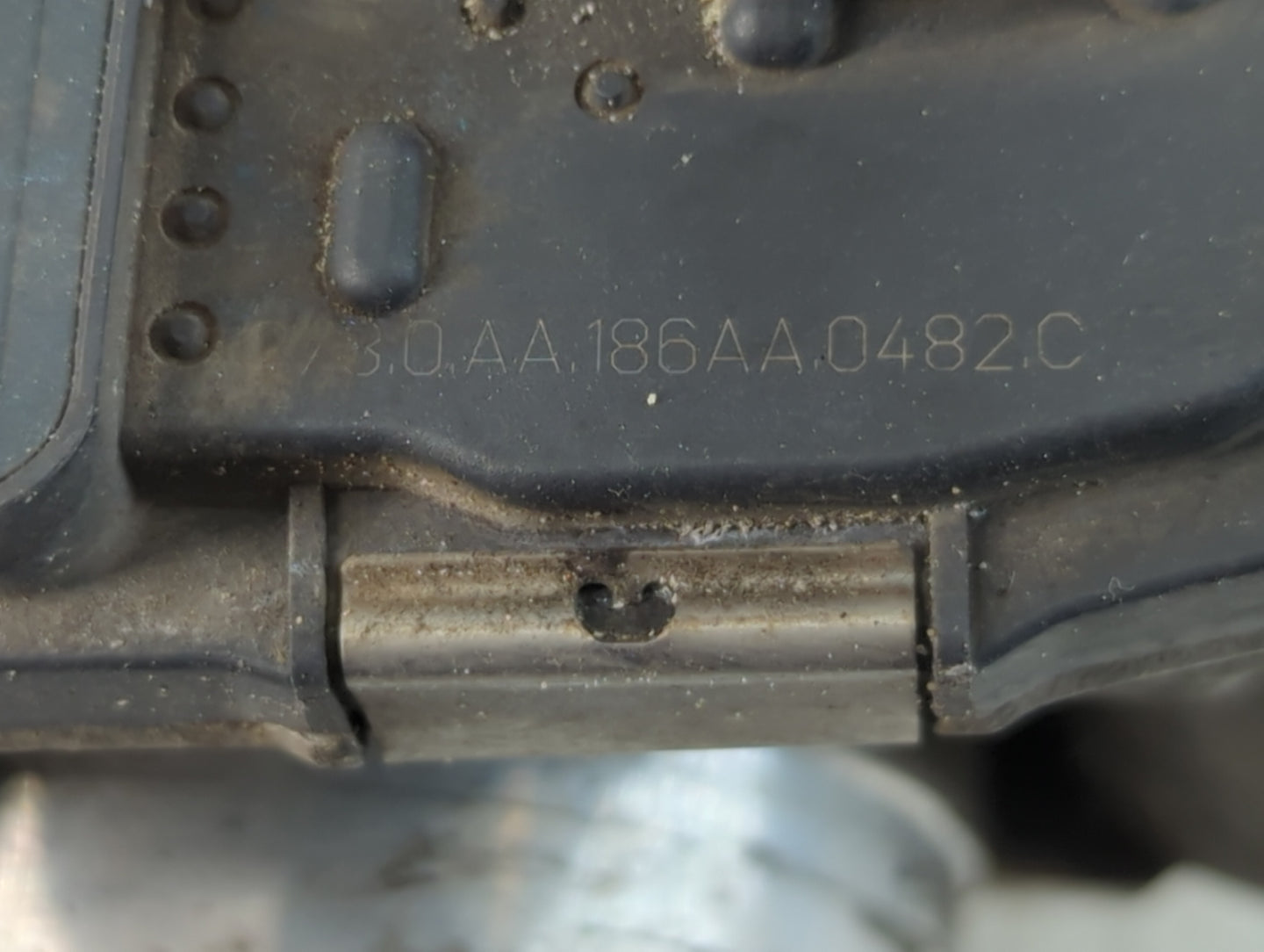 2010-2011 Chevrolet Equinox Throttle Body P/N:0482C 186AA Fits Fits 2007 2008 2009 2010 2011 2012 OEM Used Auto Parts - Oemu