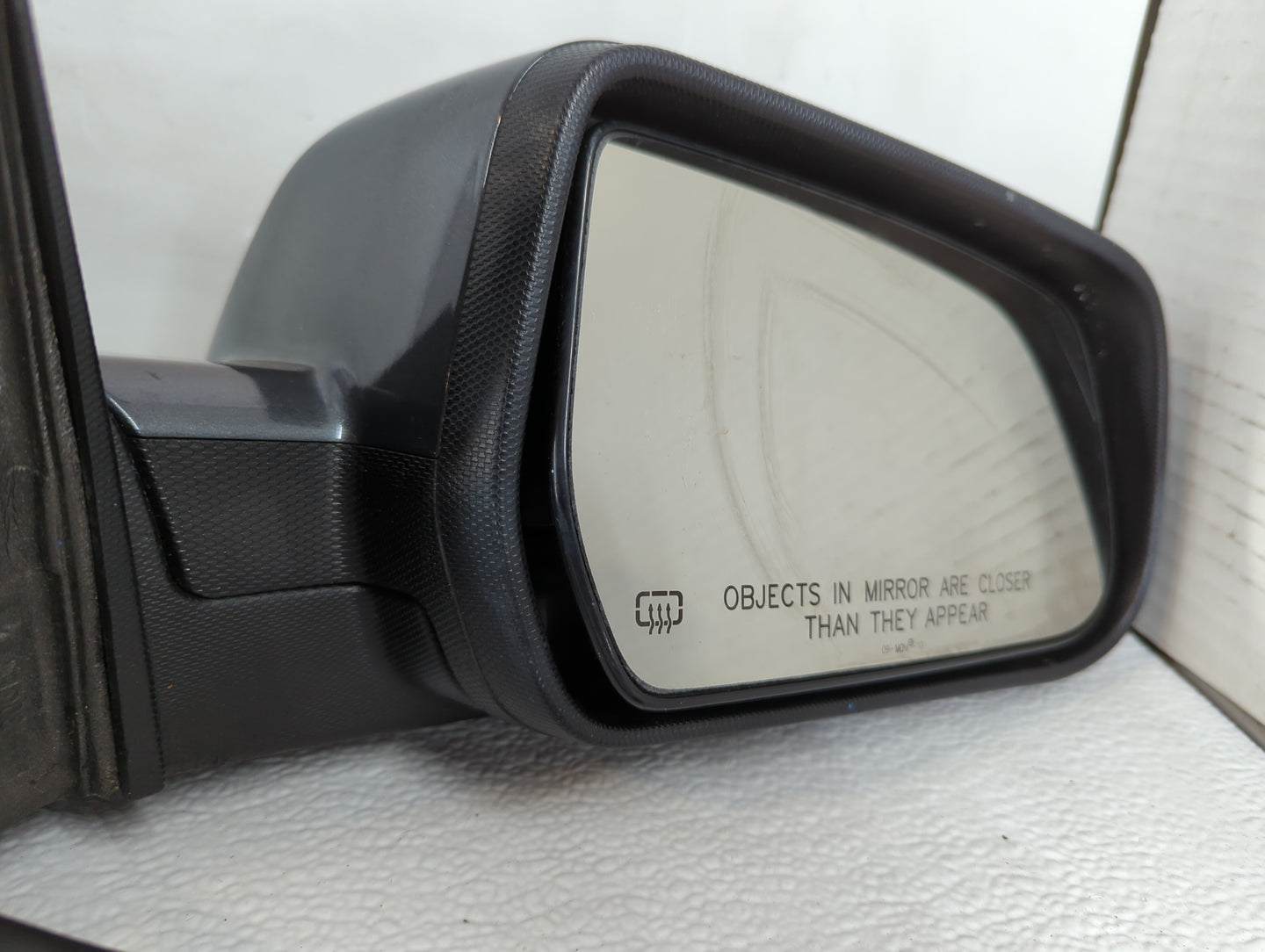 2010-2011 Chevrolet Equinox Passenger Side View Mirror - Right Door Mirror OEM Used - Oemusedautoparts1.com