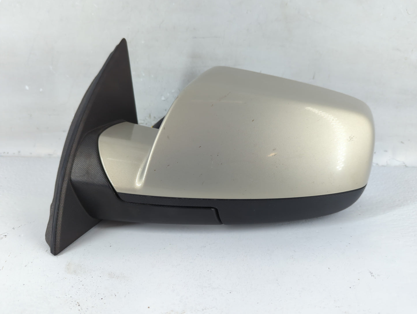 2010-2011 Chevrolet Equinox Driver Side View Mirror - Left Door Mirror OEM Used - Oemusedautoparts1.com