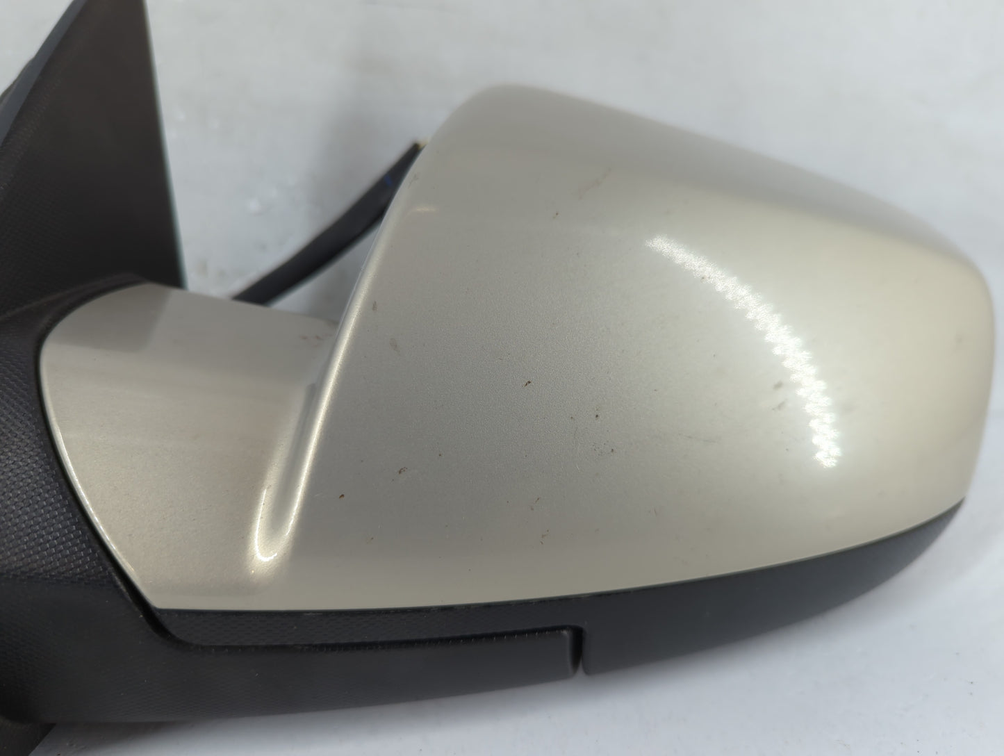 2010-2011 Chevrolet Equinox Driver Side View Mirror - Left Door Mirror OEM Used - Oemusedautoparts1.com